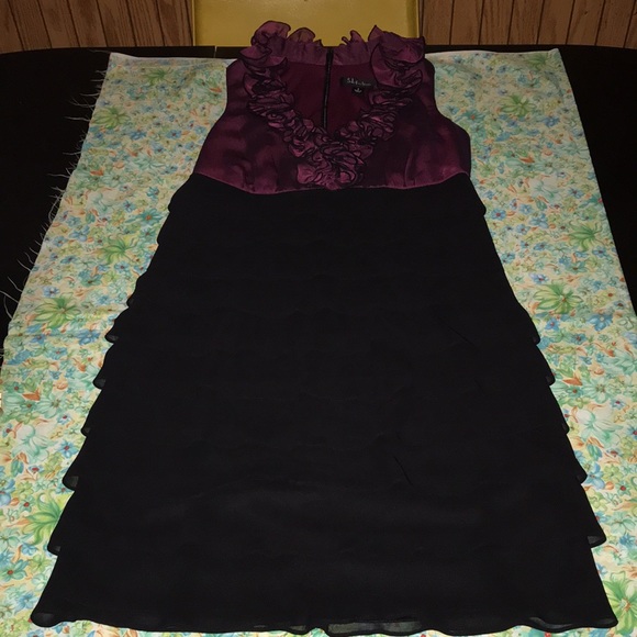 Sexy Burgundy & black S.L fashions dress - Picture 5 of 7